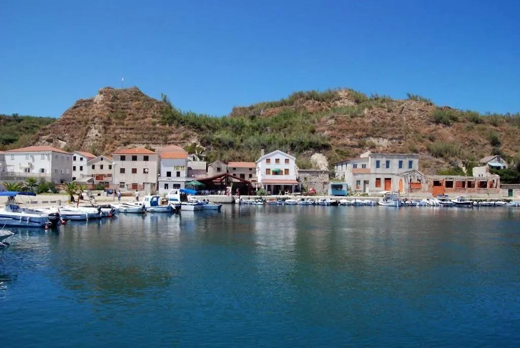 Room In Susak With Air Conditioning, W-Lan
